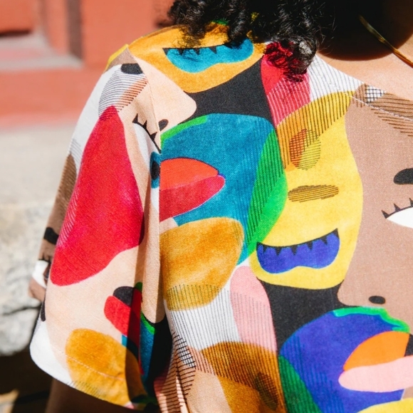 OGE AJIBE‎ M multicoloured abstract faces wearable art Canadian Rayon Picasso - Picture 4 of 16